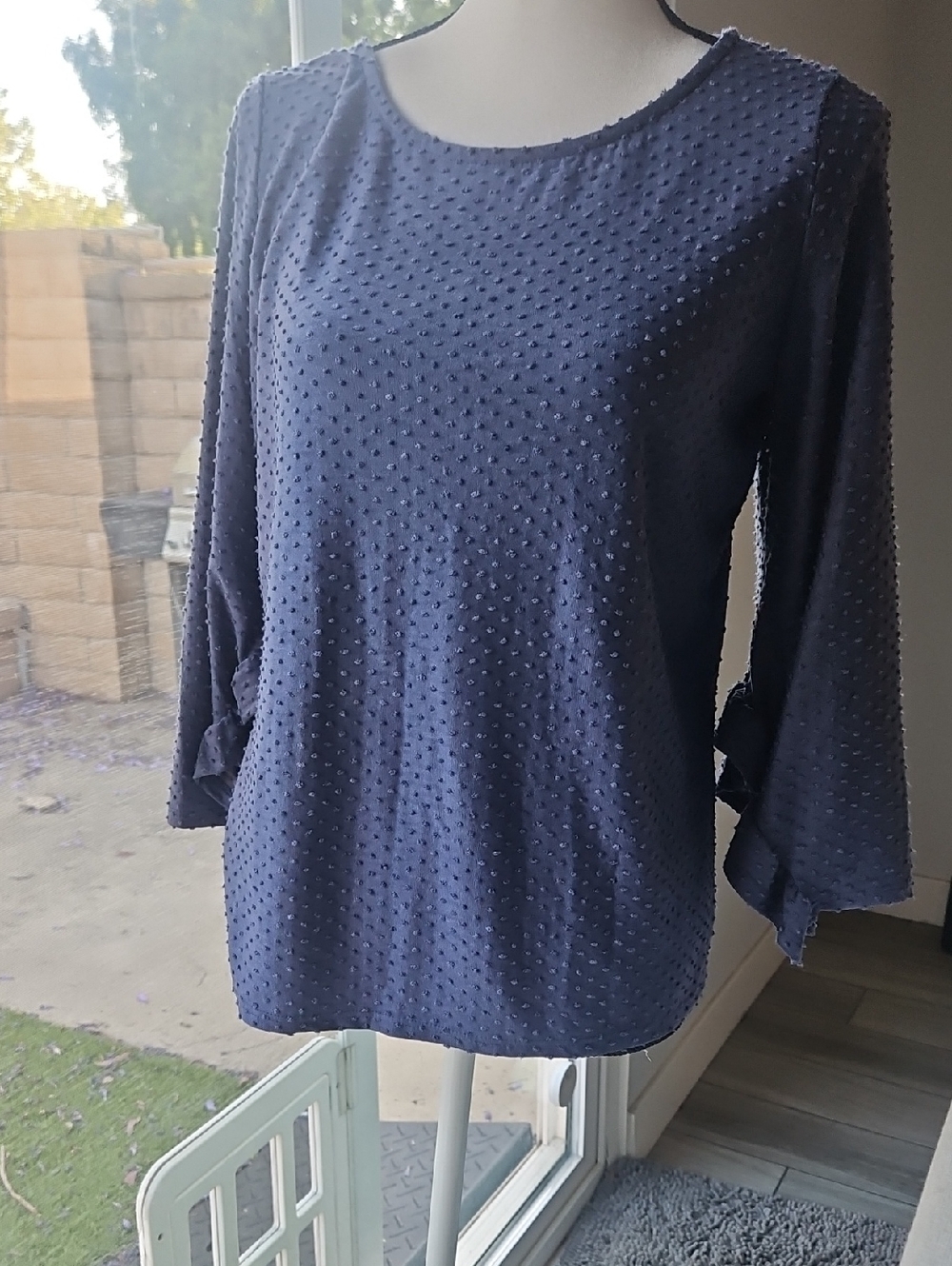 W5 Textured Dot 3/4 RUFFLE Sleeve Blouse M